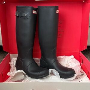 Hunter Women's Classic Black Tall Rain Boots